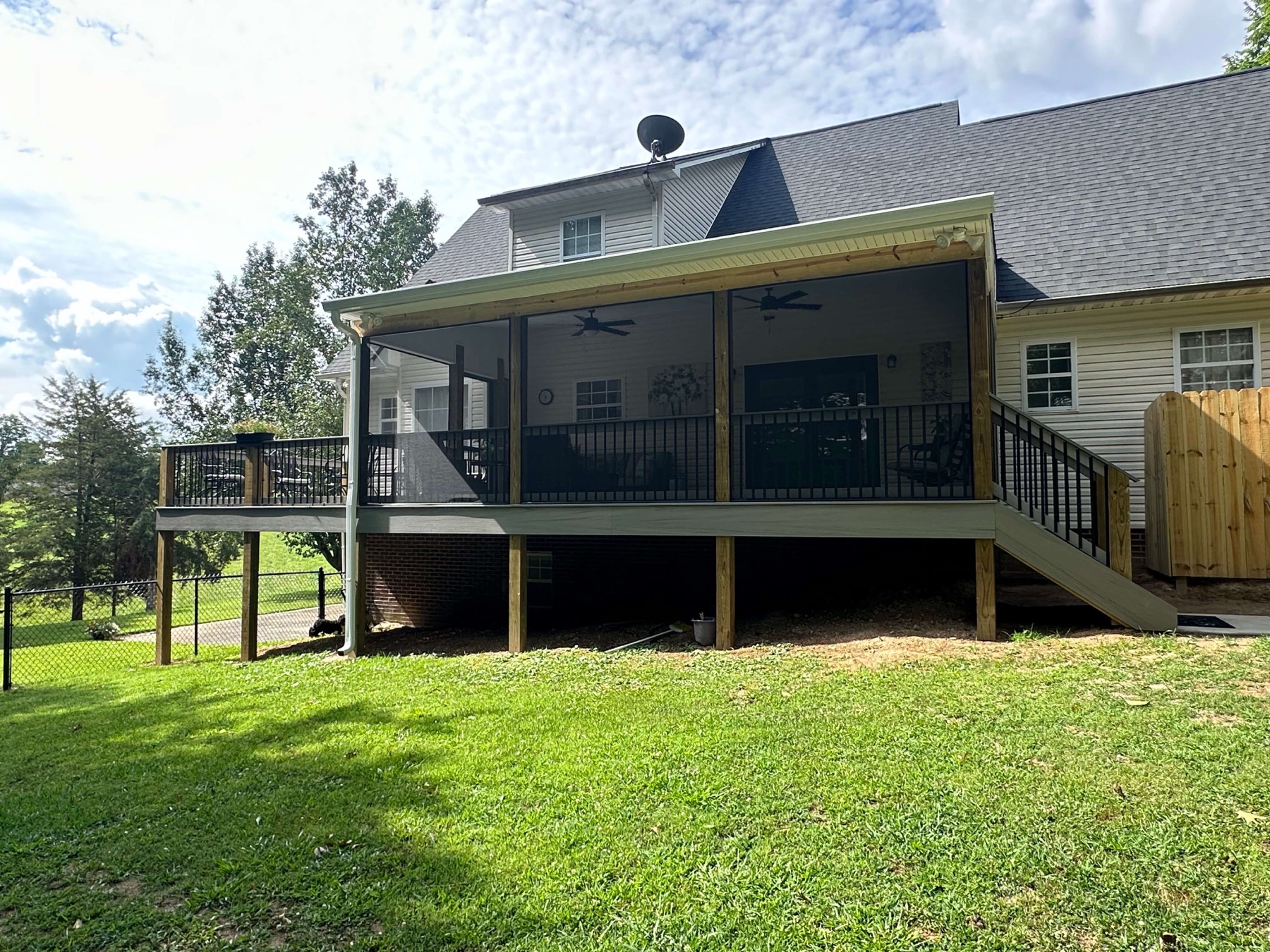 Multi-level deck